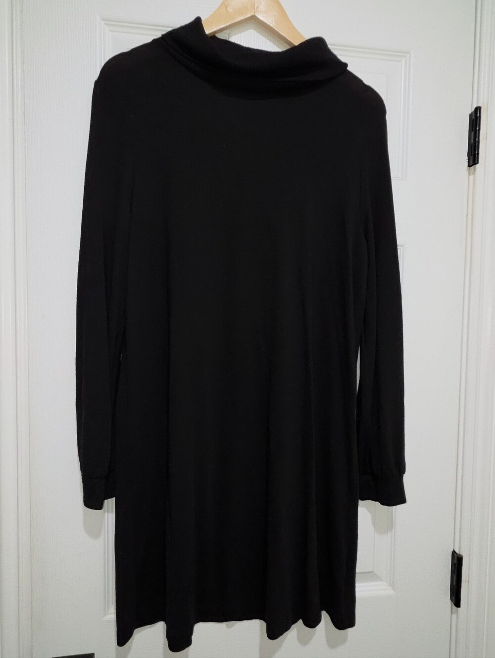 GAP Black Long Sleeve Turtleneck Knit Dress, Size Large
